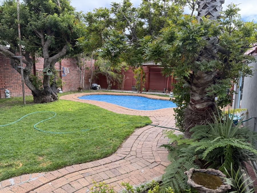3 Bedroom Property for Sale in Fish Hoek Western Cape